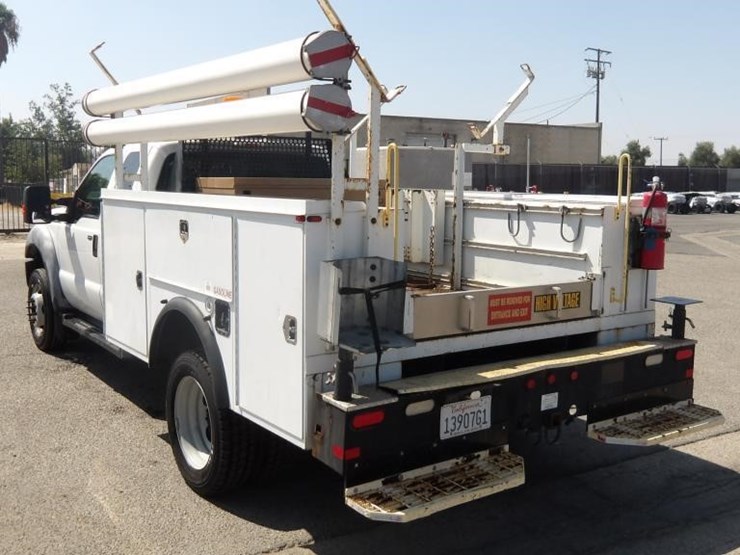 2011-ford-f550-image-4