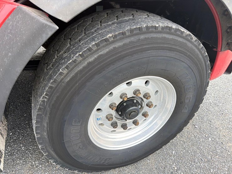 2017-kenworth-t880-image-12