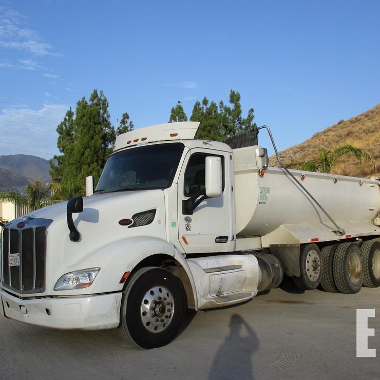 2016 PETERBILT 579