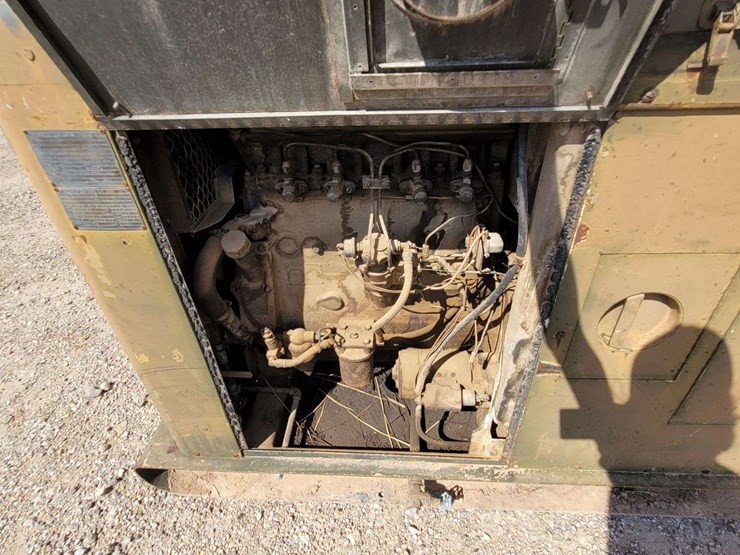 1958-us-army-electric,-portable,-15kw-generator-on-skid-image-8
