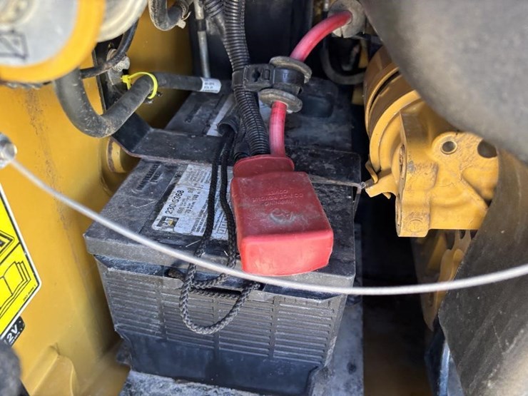 2020-caterpillar-289d3-image-37