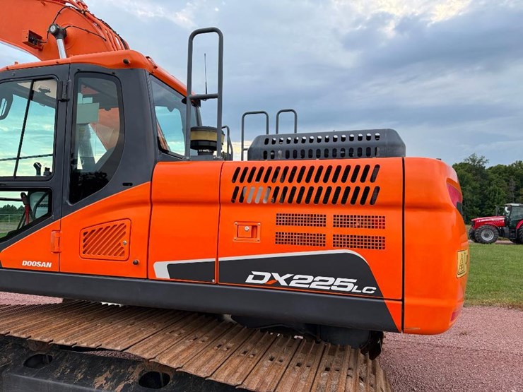 2016-doosan-dx225-lc-5-image-26