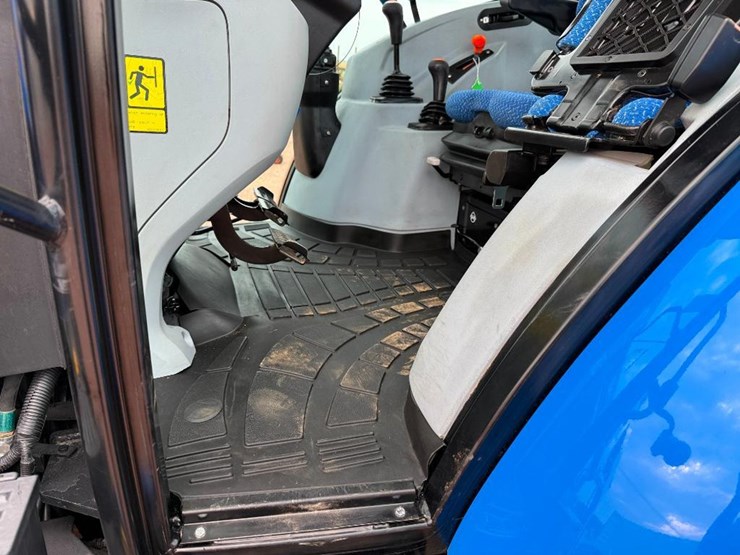new-holland-workmaster-95-image-41