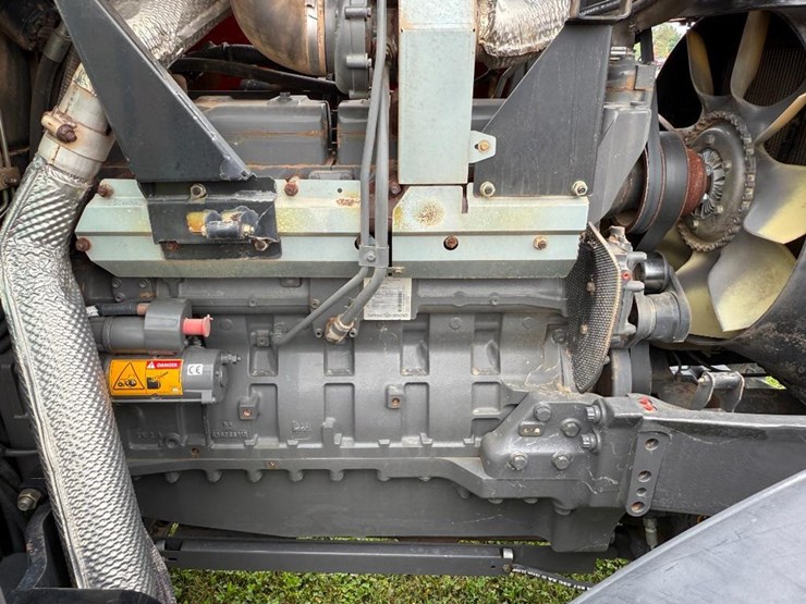 massey-ferguson-6480-image-39