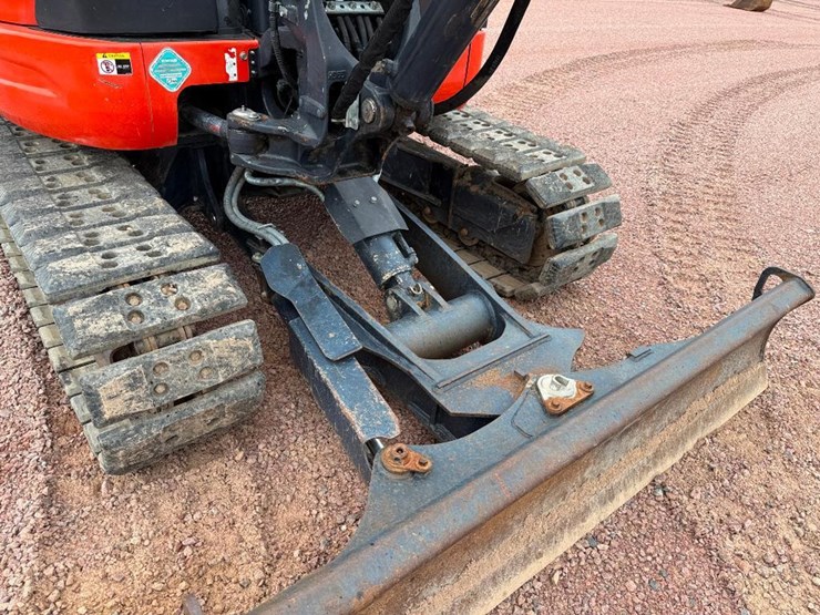 kubota-u55-4-image-17