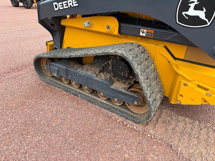 2022-deere-333g-image-8