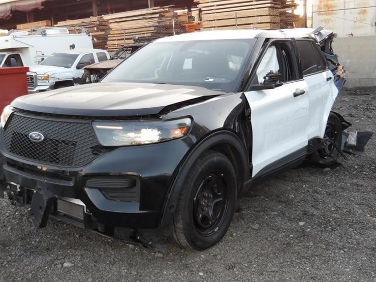 2024-ford-explorer-image-2