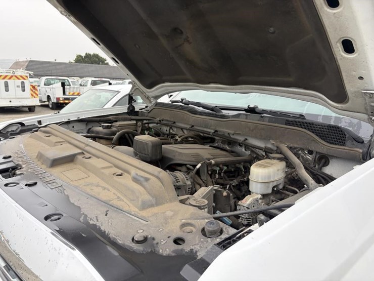 2015-chevrolet-2500-image-6