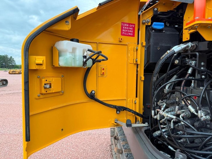 volvo-ecr145el-image-50