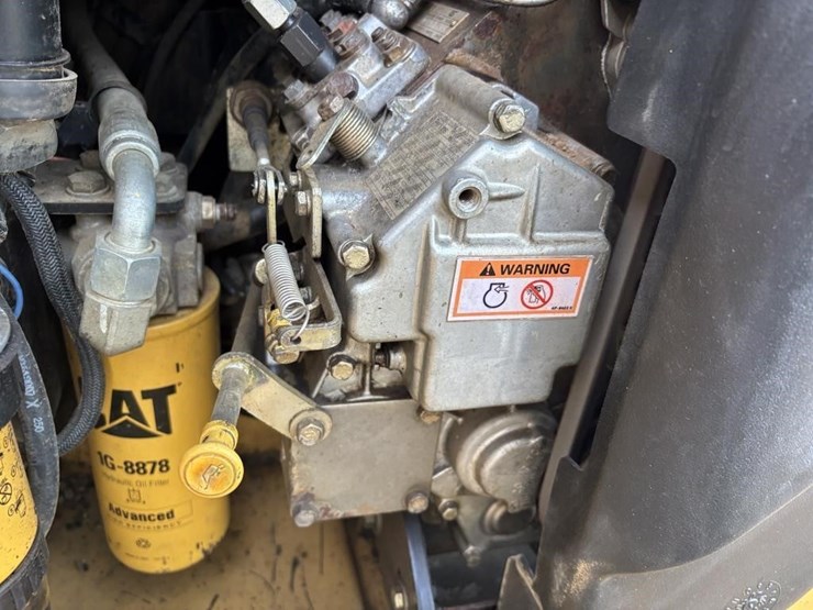 caterpillar-257b2-image-37