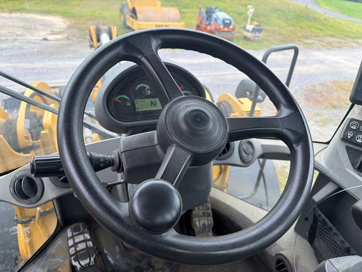 2020-caterpillar-938m-image-26
