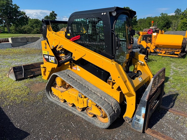 2019-caterpillar-259d-image-2