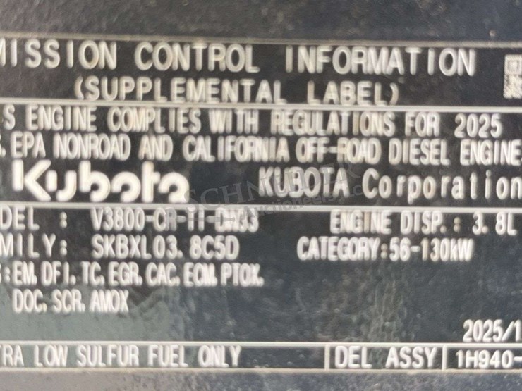 2026-kubota-svl97-3-image-21