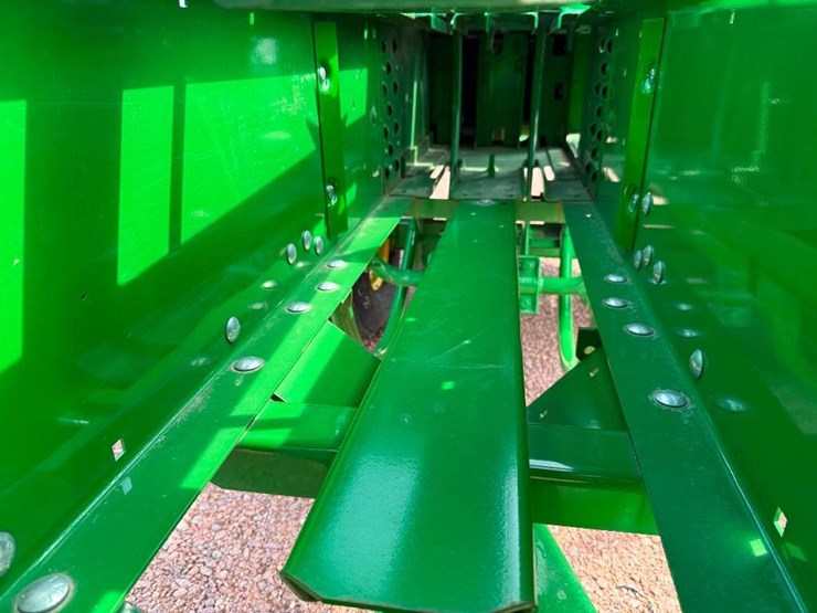 2022-john-deere-328-image-22