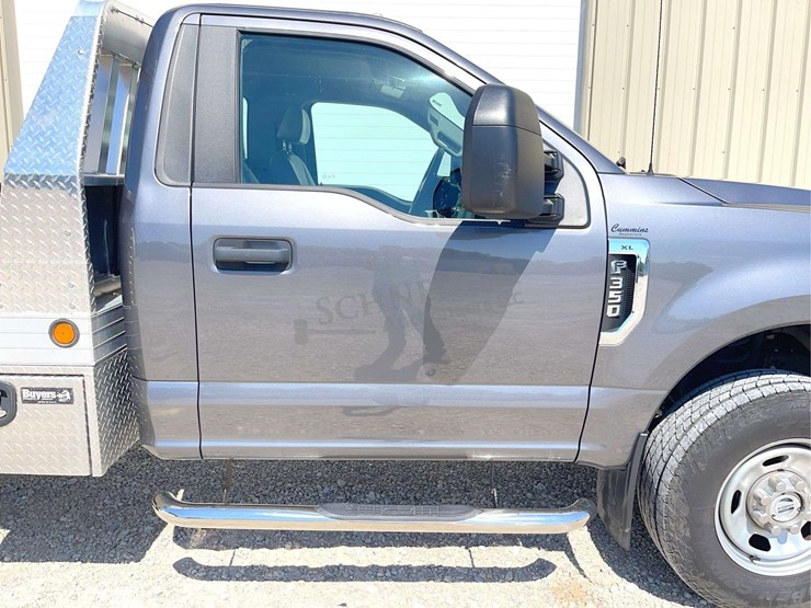 2021-ford-f350-image-17