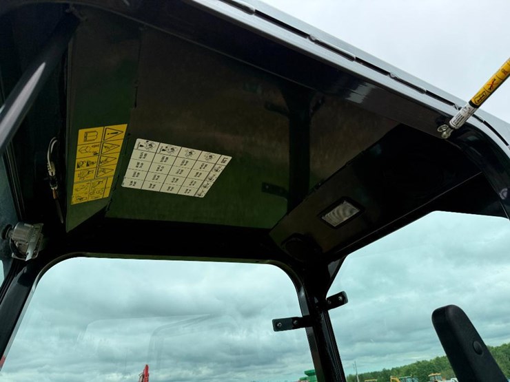 2024-bobcat-l28-image-34
