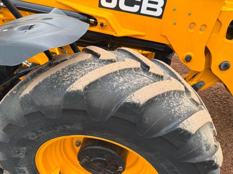 jcb-tm320-image-14