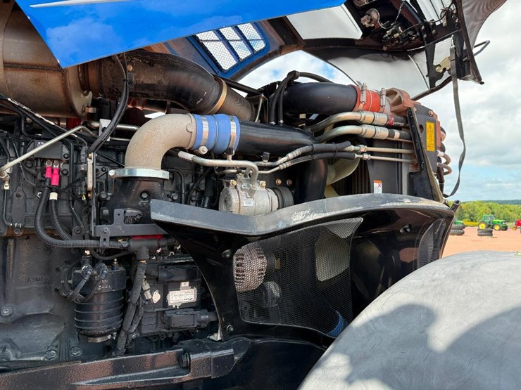 new-holland-t8.320-image-53