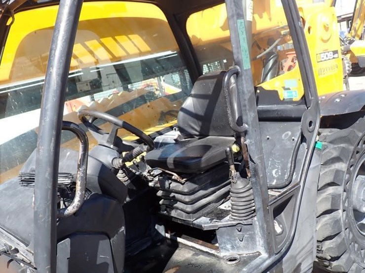 2018-jcb-509-42-image-18