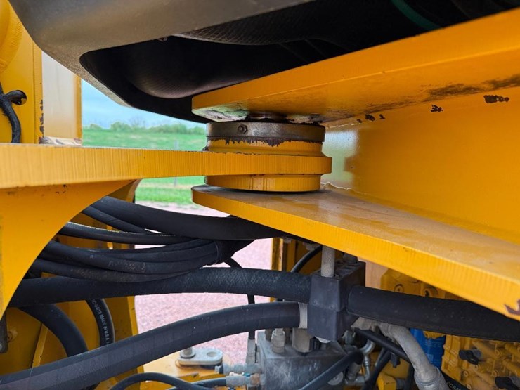 deere-644k-image-25