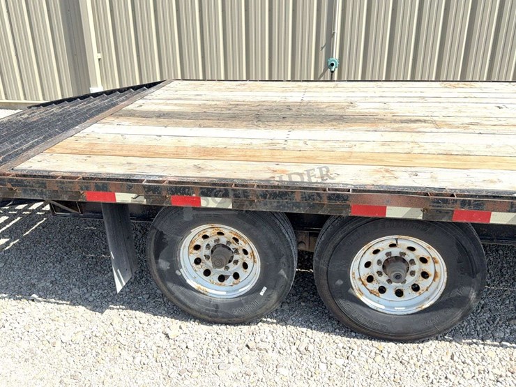 2014-trailerman-29'-flatbed-gooseneck-trailer-image-16
