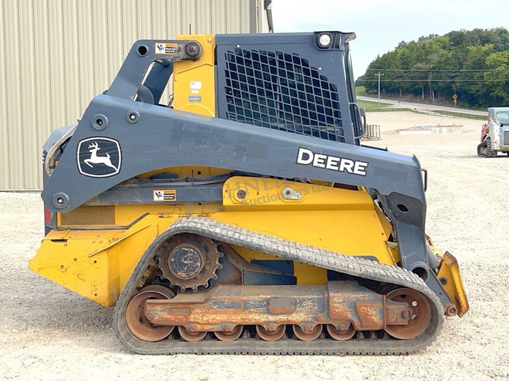 2020-deere-331g-image-3