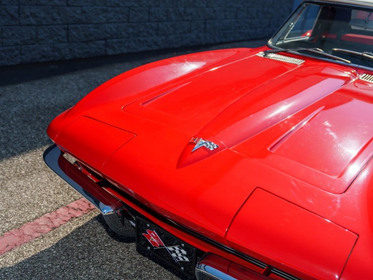 #1032-•-1964-chevrolet-corvette-convertible-image-32