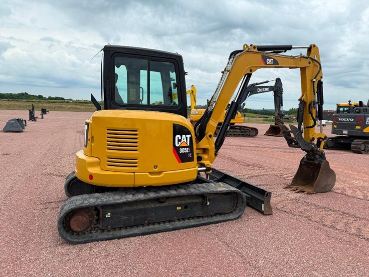 caterpillar-305e2-cr-image-3