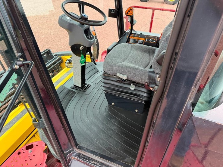 new-holland-hw305-image-52