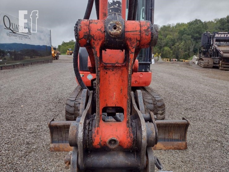 2016-kubota-kx040-4-image-23
