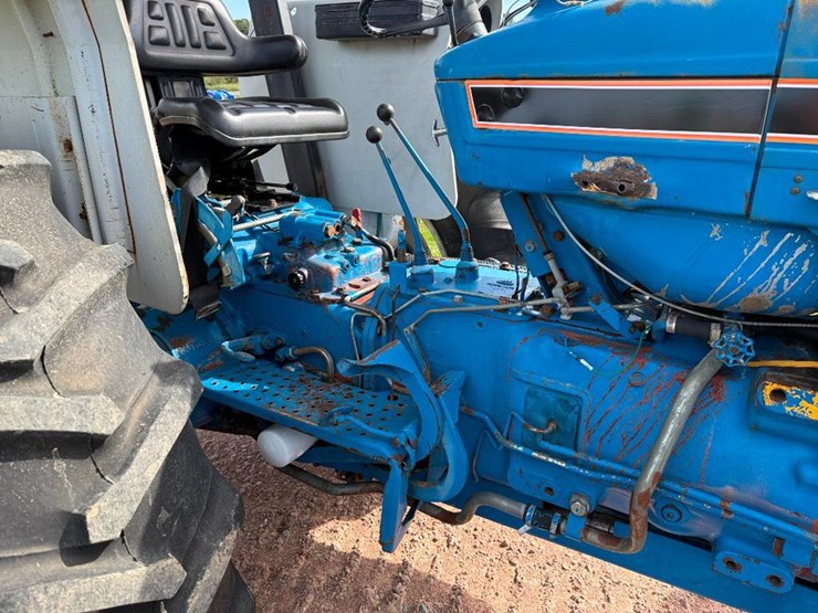 ford-7610-ii-image-26