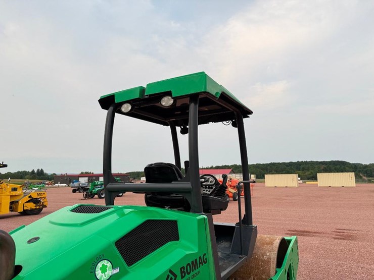 2019-bomag-bw145d-5-image-12