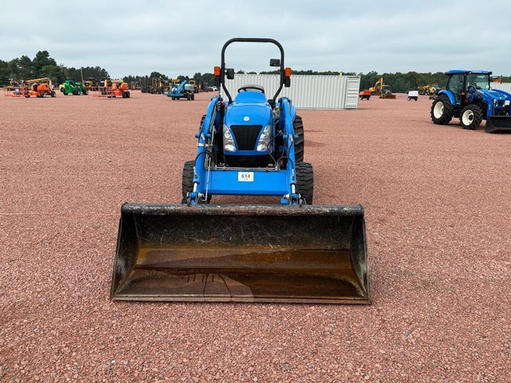 new-holland-tc35da-image-2
