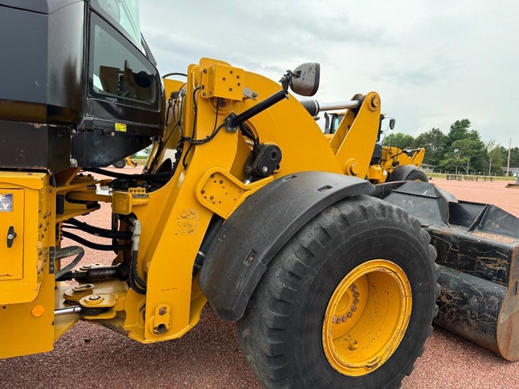 caterpillar-926m-image-44