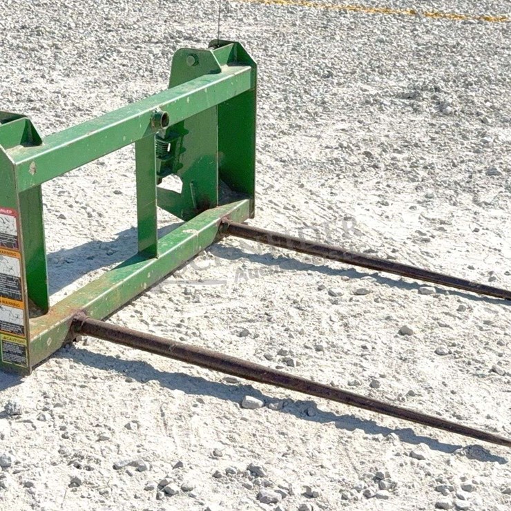 JOHN DEERE 600