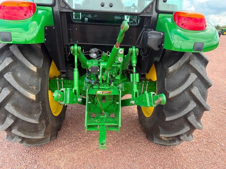 john-deere-5065e-image-23