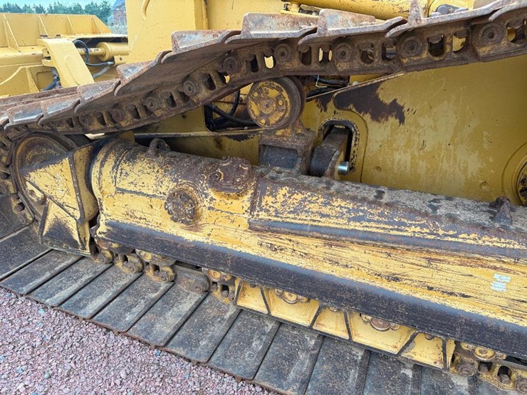 caterpillar-d6m-lgp-image-11