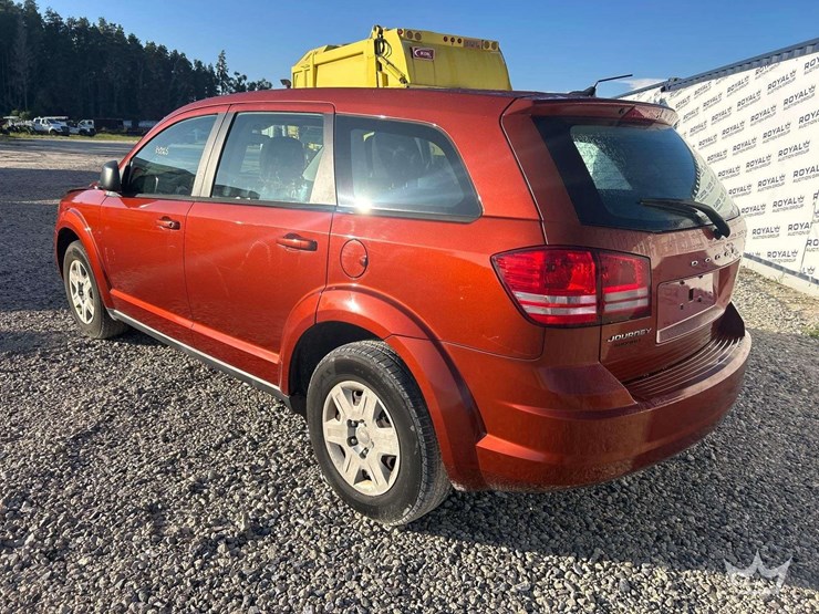 2012-dodge-journey-image-4