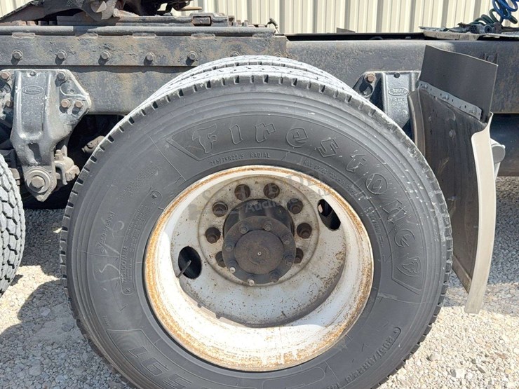 2003-peterbilt-378-image-29