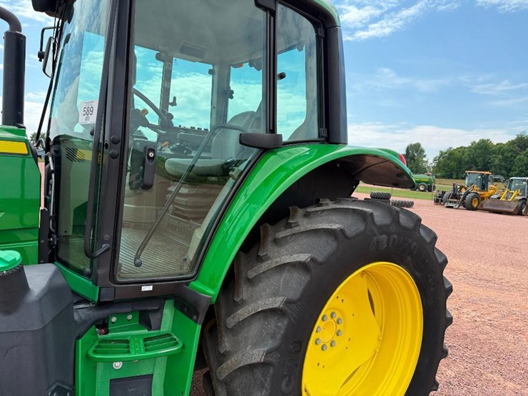 john-deere-6110m-image-12