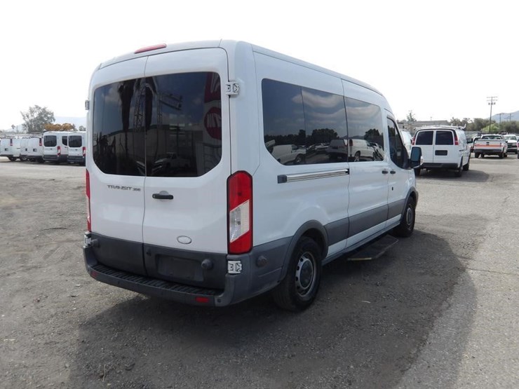 2017-ford-transit-image-4