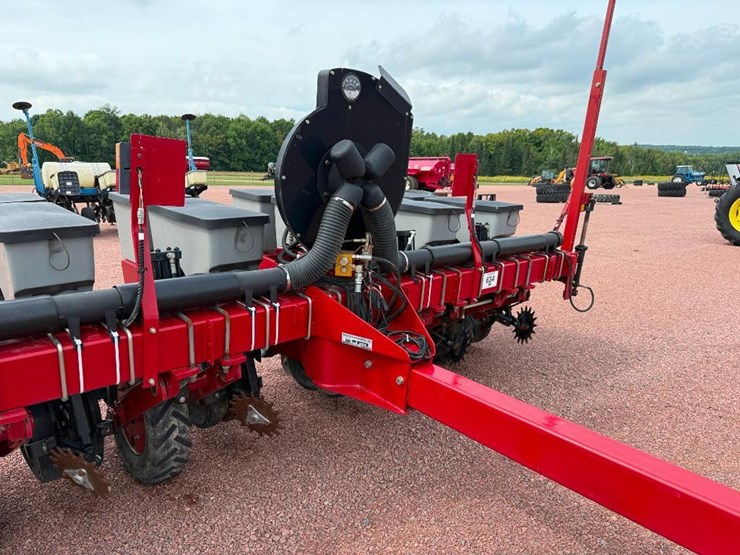 case-ih-1200-image-15