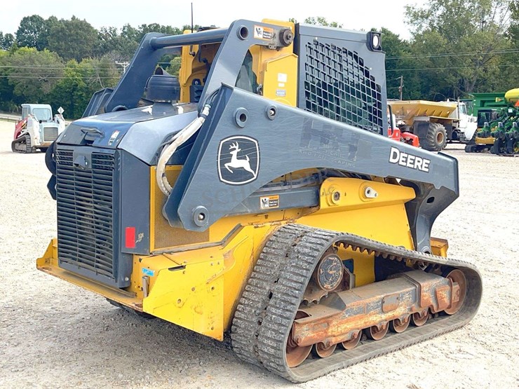 2020-deere-331g-image-5