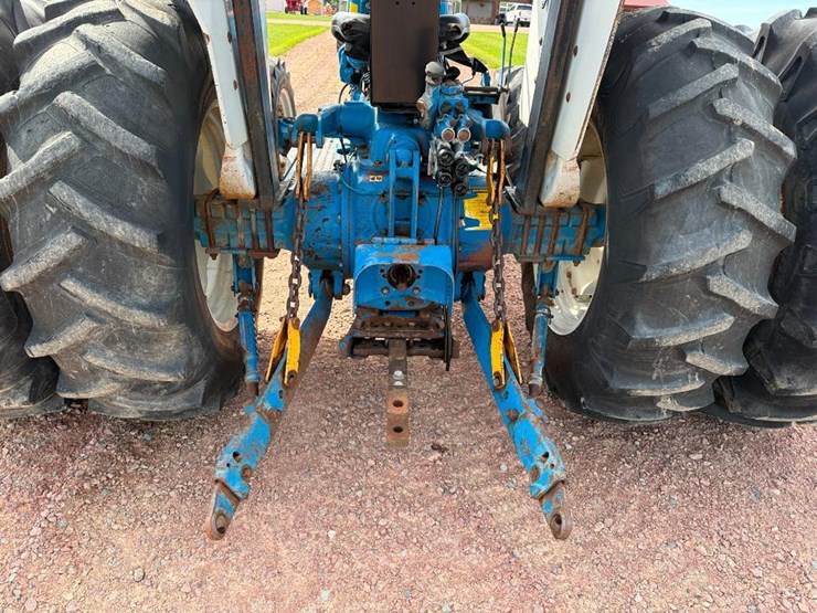 ford-7610-ii-image-28