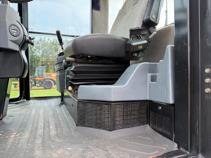 caterpillar-cs-563e-image-41