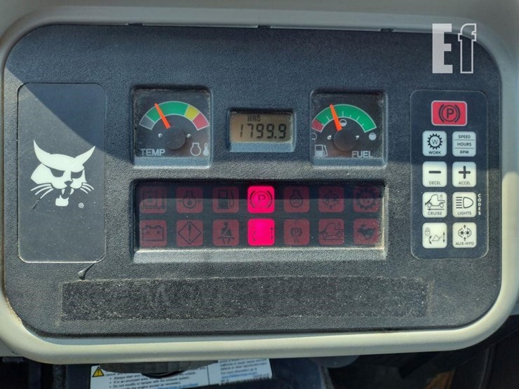 2021-bobcat-toolcat-5600-image-7