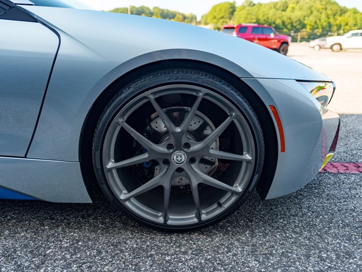 #1064-•-2015-bmw-i-8-image-41