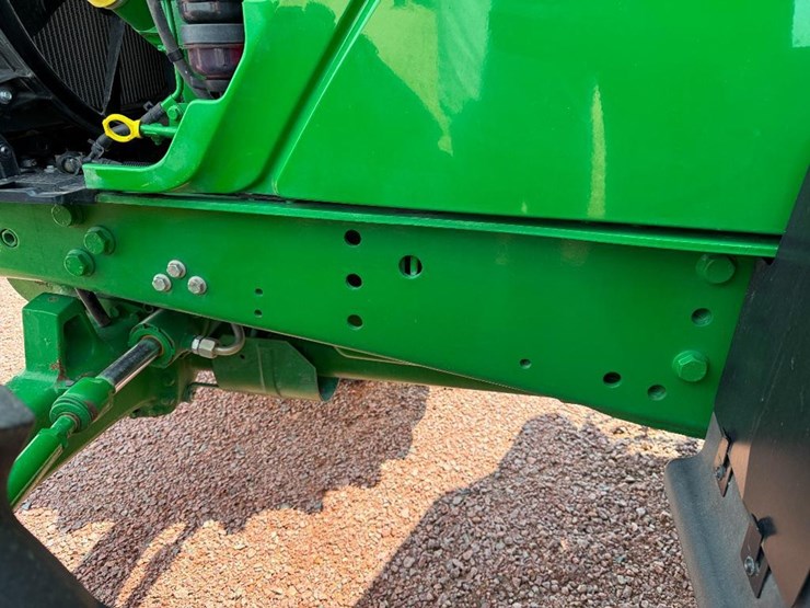 john-deere-6110m-image-36