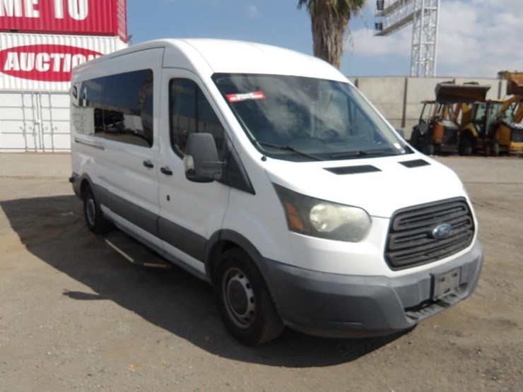 2017-ford-transit-image-3