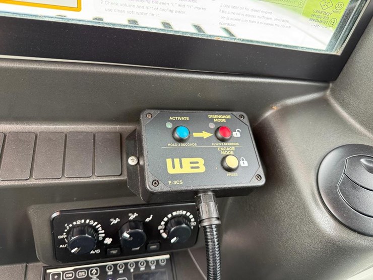takeuchi-tb290-image-54